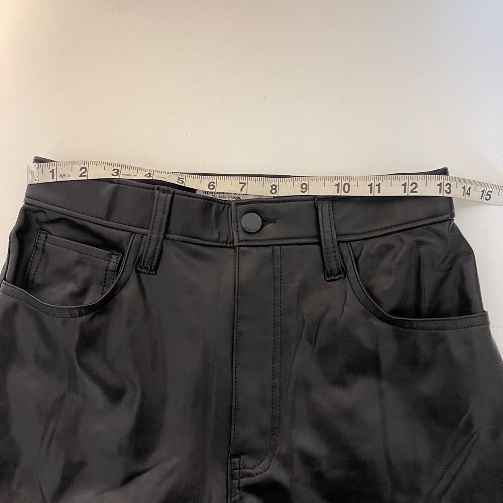 Abercrombie & Fitch The Ankle Straight Ultra High Rise Vegan Leather Curve Love - Picture 6 of 9